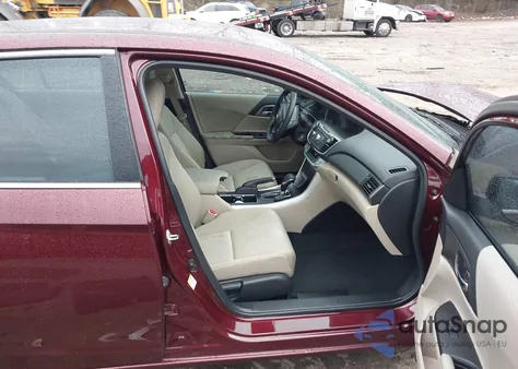 2015 Honda Accord Lx z USA, uszkodzony, nr VIN 1HGCR2F39FA270476